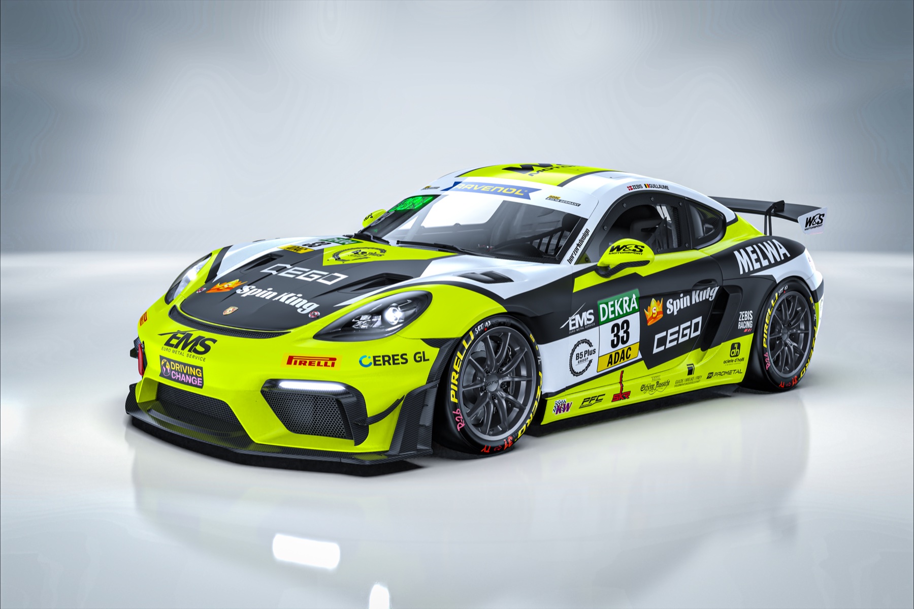 Studiebillede af #33 Porsche 718 Cayman GT4 RS Clubsport i gul, sort og hvid Zebis Racing-livery